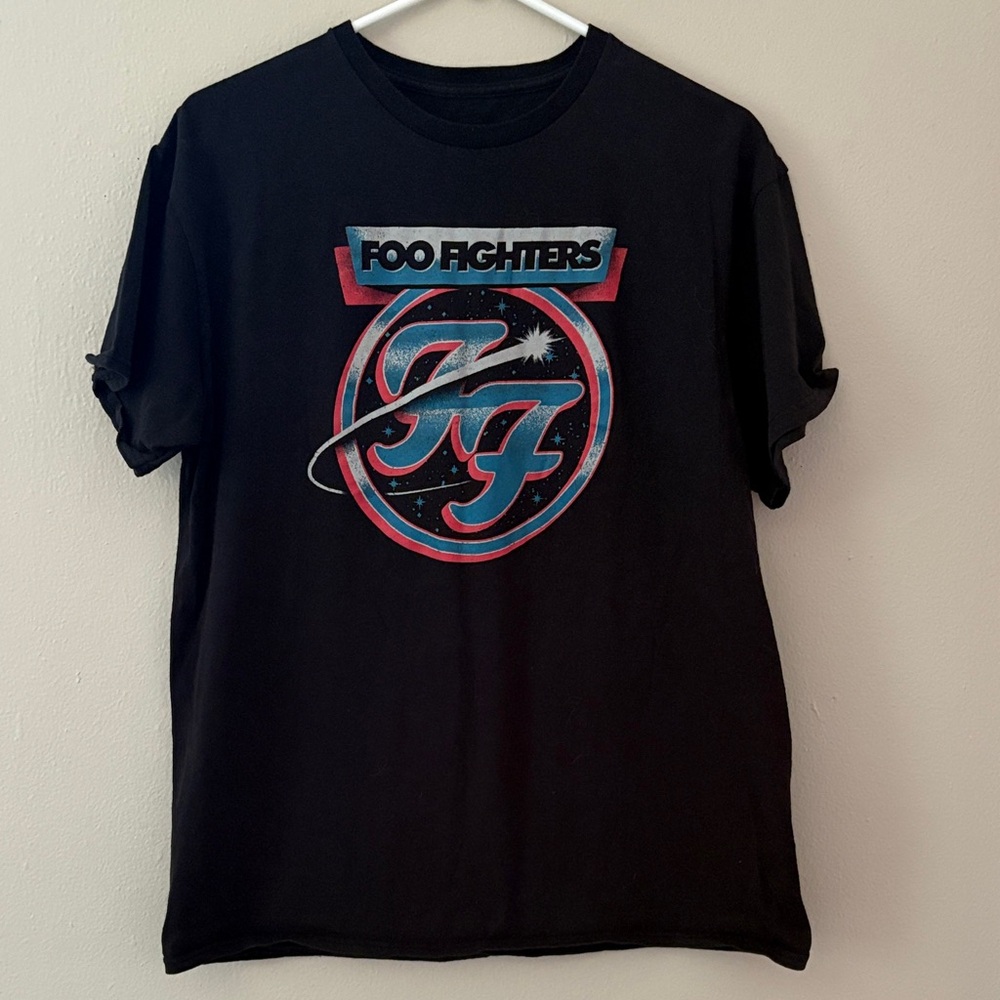 Foo Fighters Black Graphic Tee - Short Sleeve